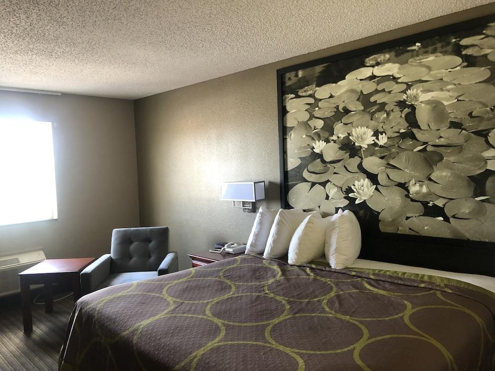 Quality Inn Neosho photo 28