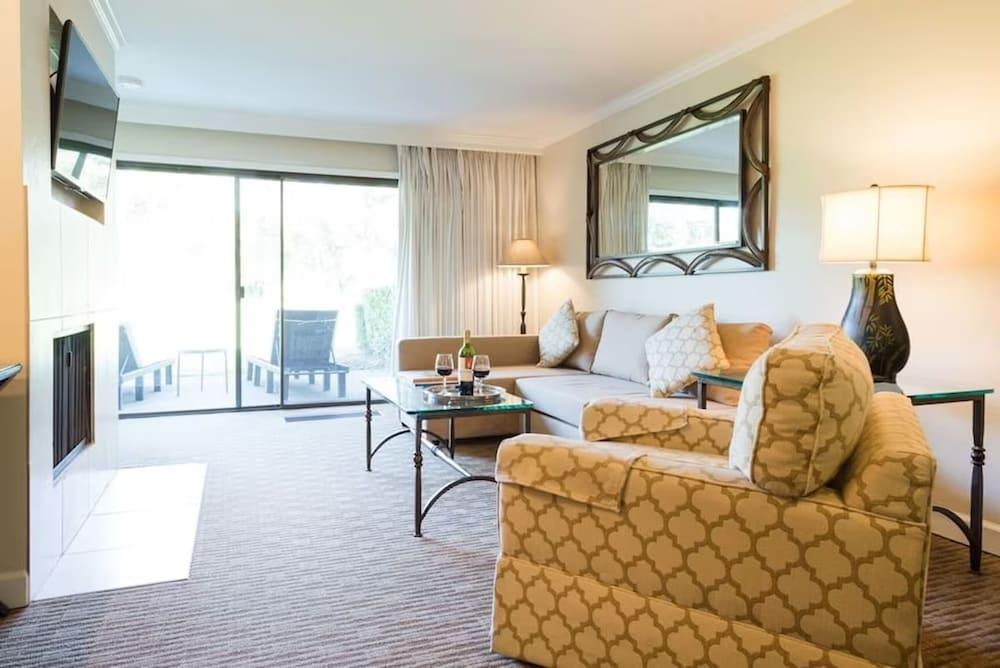 The Napa Residences photo 38