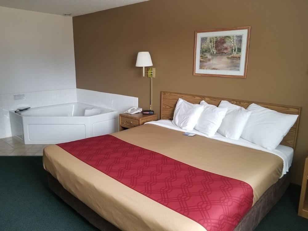 AmeriVu Inn and Suites - Stanley photo 6