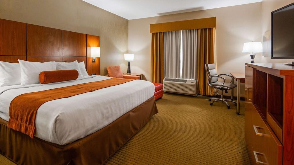 Best Western Plus Finger Lakes Inn & Suites photo 10