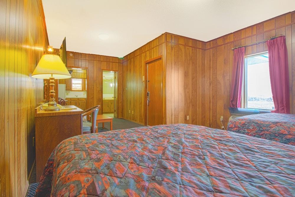 OYO Hotel Waurika OK US-70 near Wichita Falls photo 21