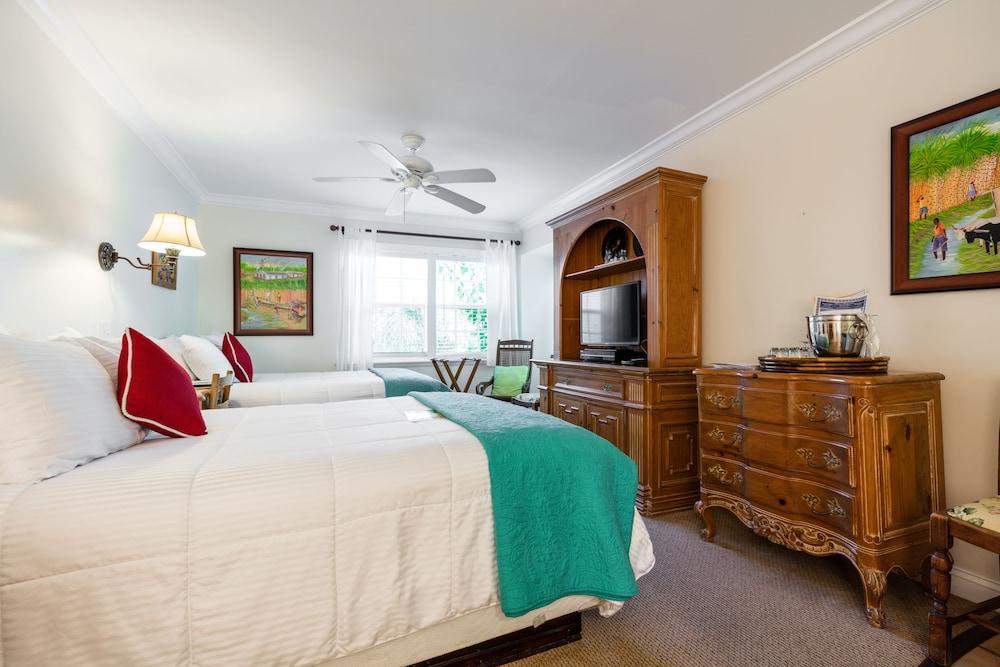 The Caribbean Court Boutique Hotel photo 52