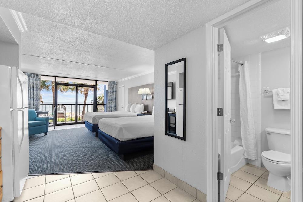 Grande Shores Ocean Resort photo 17
