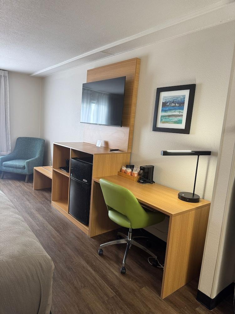 Quality Inn Orlando Near International Drive photo 48