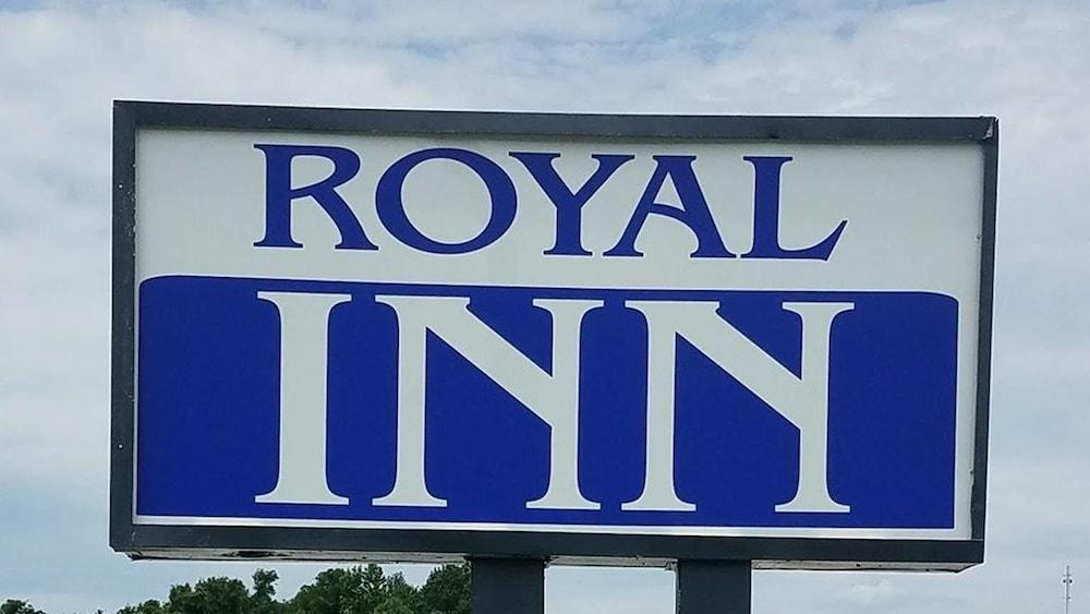 Royal Inn photo 3
