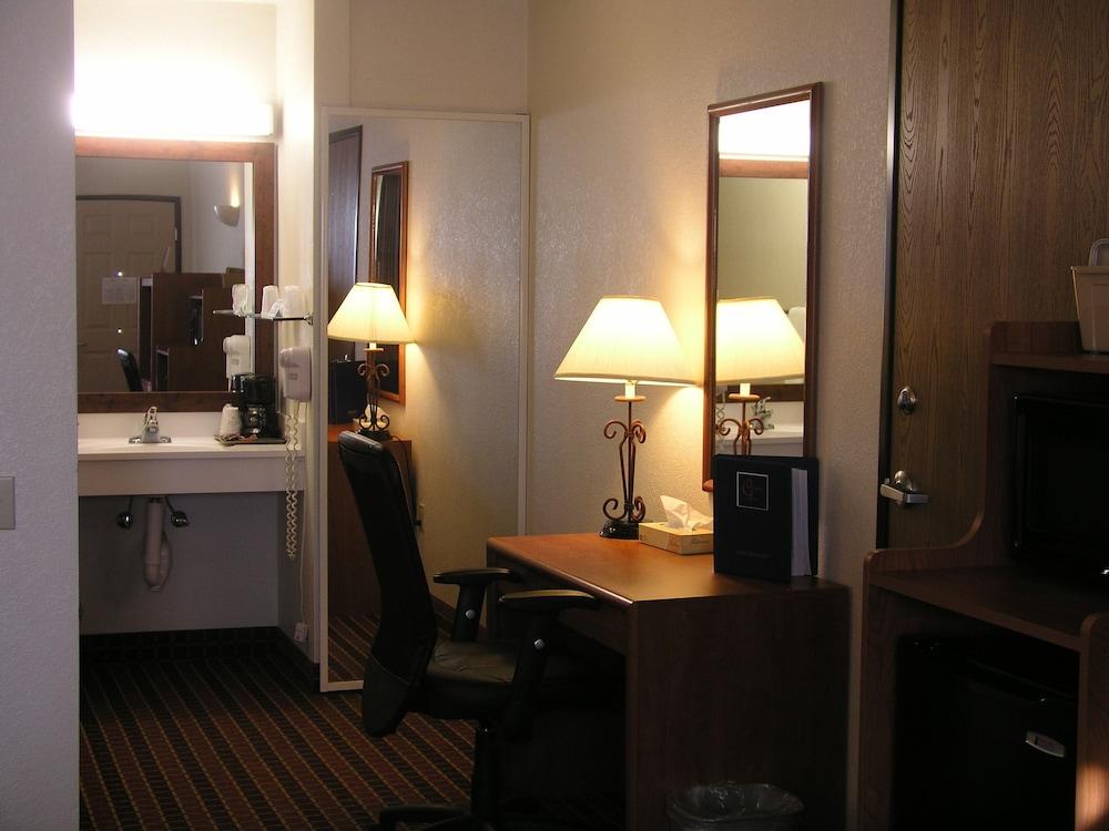 Catalina Inn photo 5