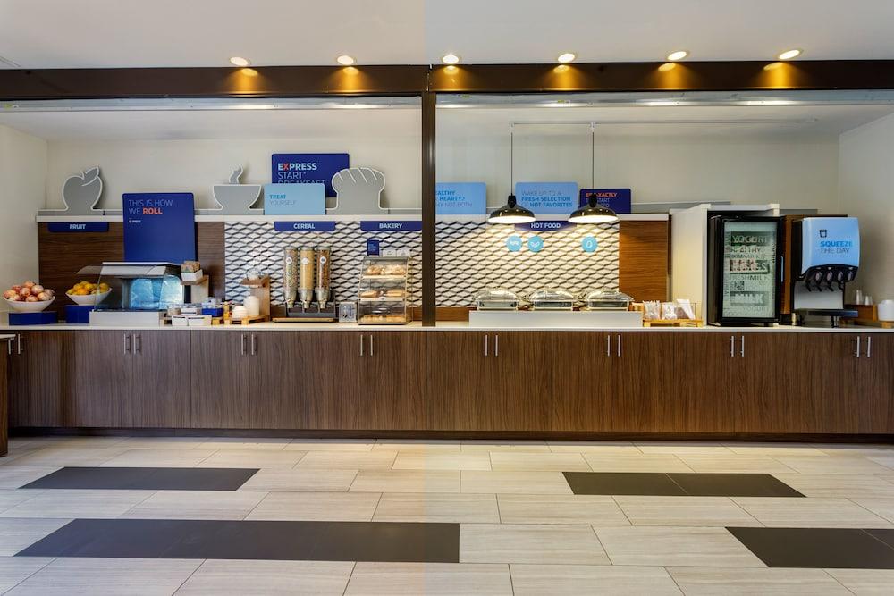 Holiday Inn Express Tampa N I-75 - University Area by IHG photo 53