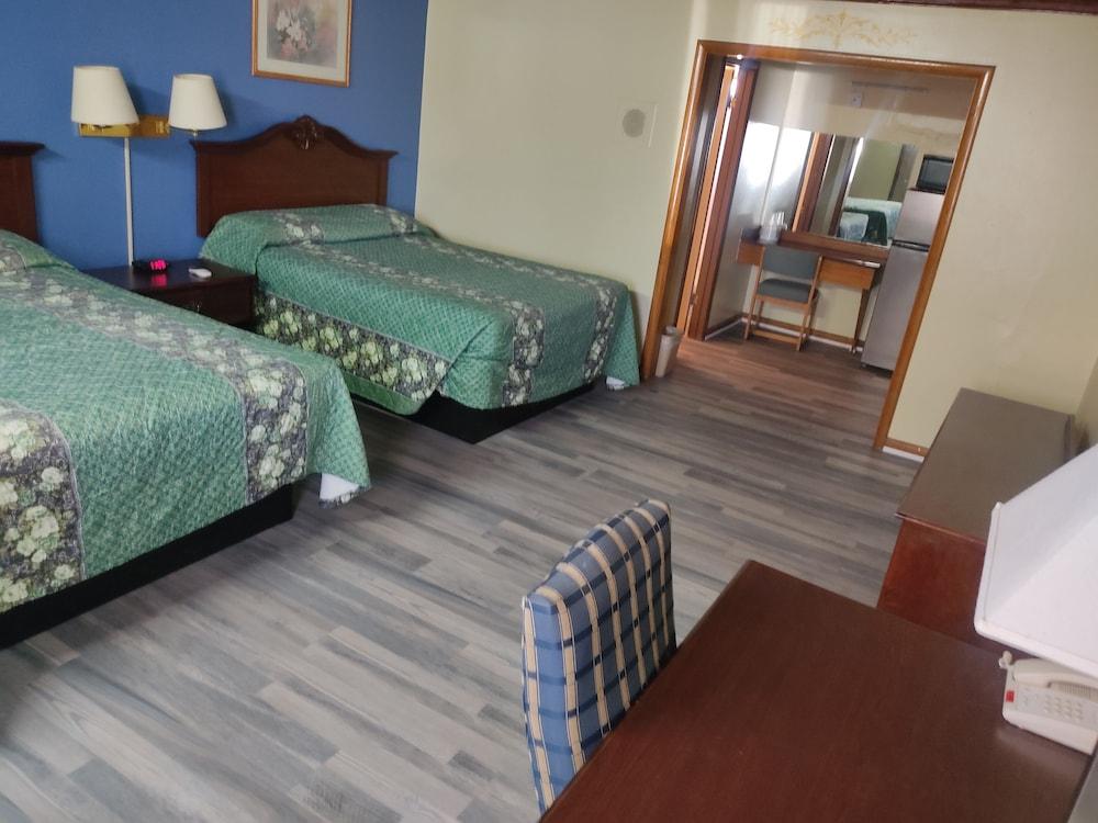 Sands Motel photo 15