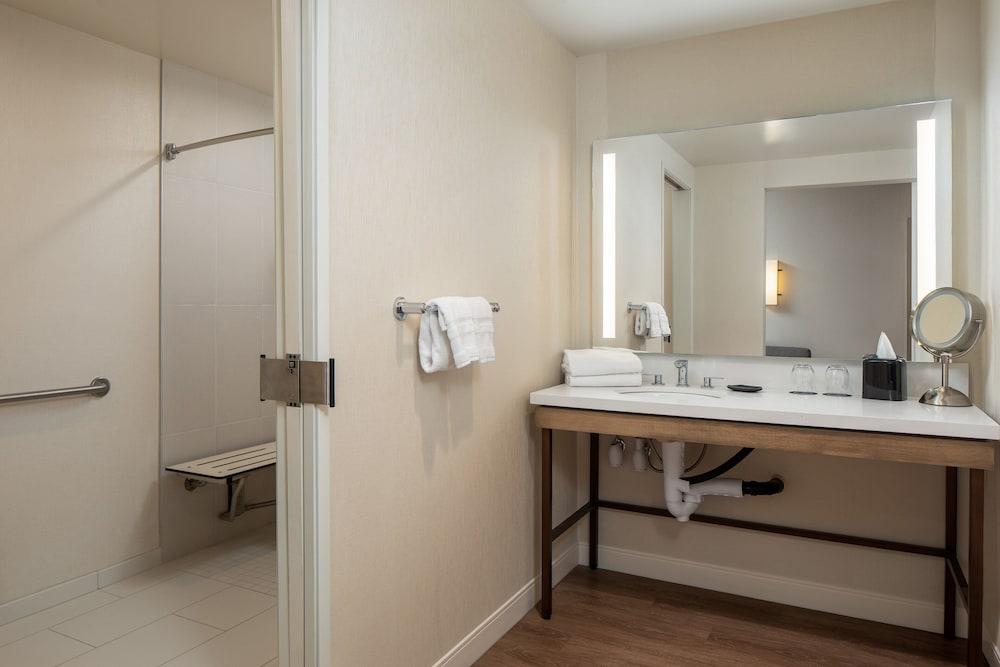 Sheraton Carlsbad Resort & Spa photo 38