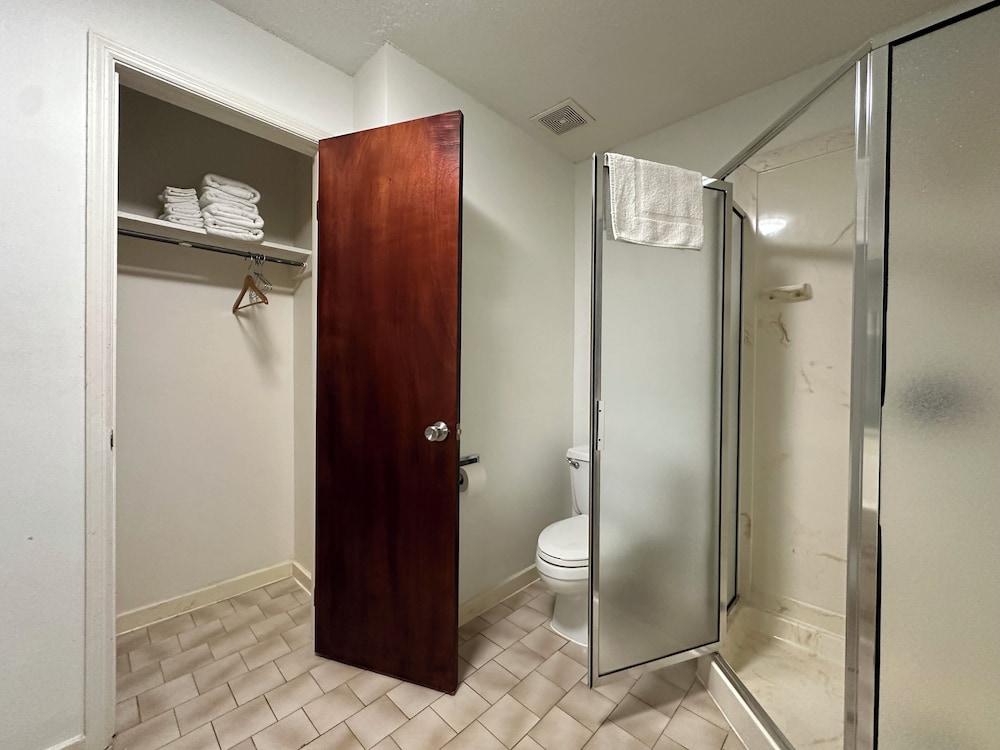 Royal Inn photo 36