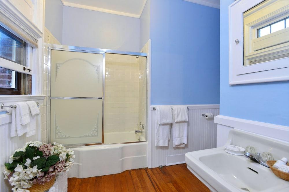 Wilburton Inn photo 42