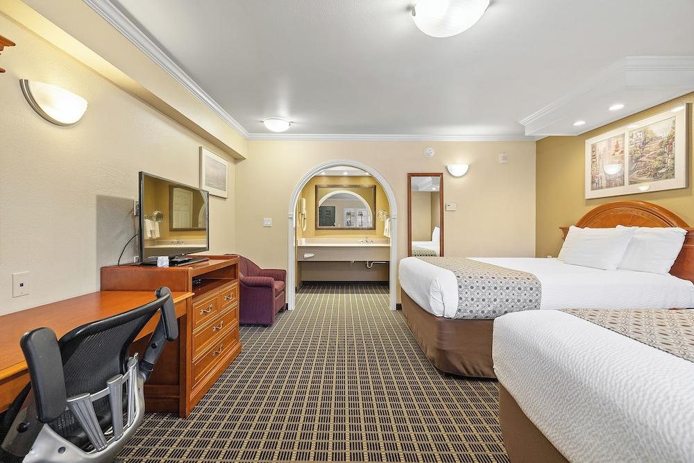 Alexis Park Hotel photo 30