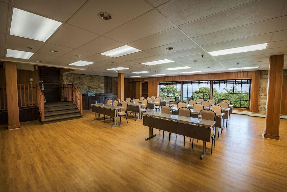 Big Meadows Lodge photo 31