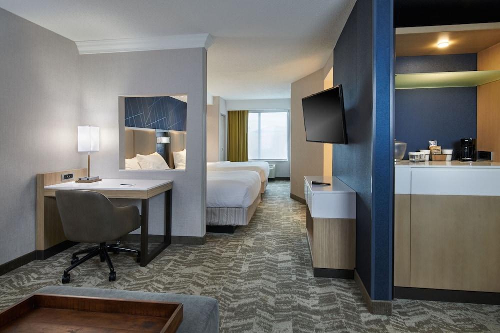 SpringHill Suites Detroit Southfield photo 13