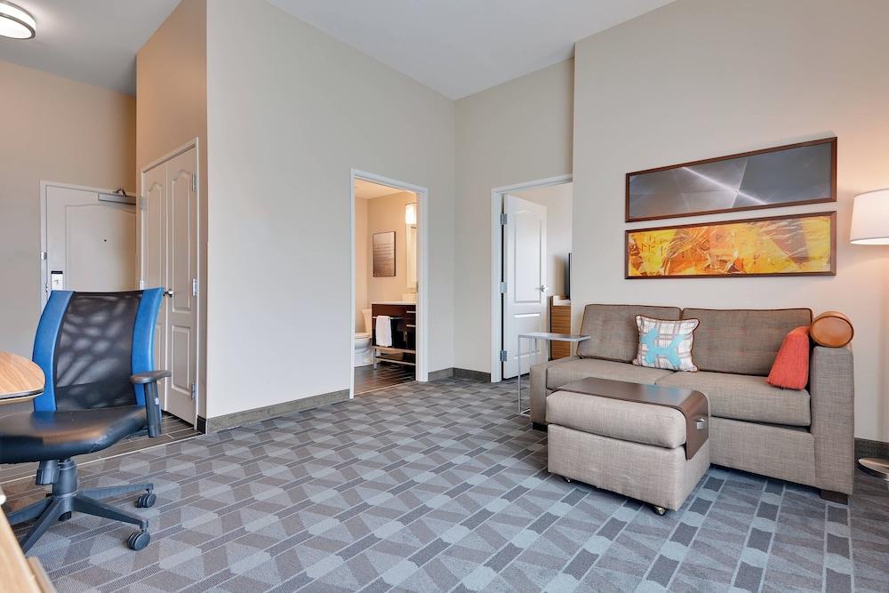 TownePlace Suites by Marriott Detroit Allen Park photo 13