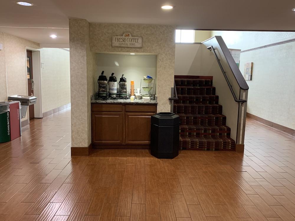 Quality Inn & Suites Middletown - Franklin photo 39