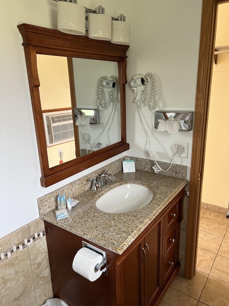 All Star Inn & Suites photo 88