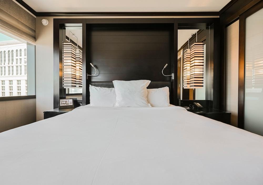 StripViewSuites at Vdara photo 18