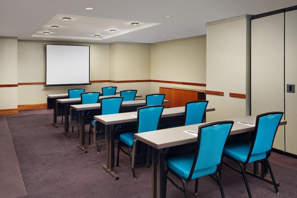 Residence Inn Philadelphia Center City photo 44
