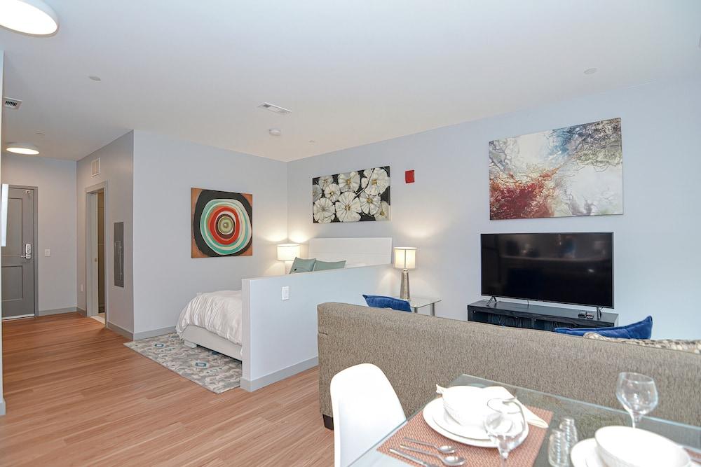 Global Luxury Suites Downtown Providence photo 10