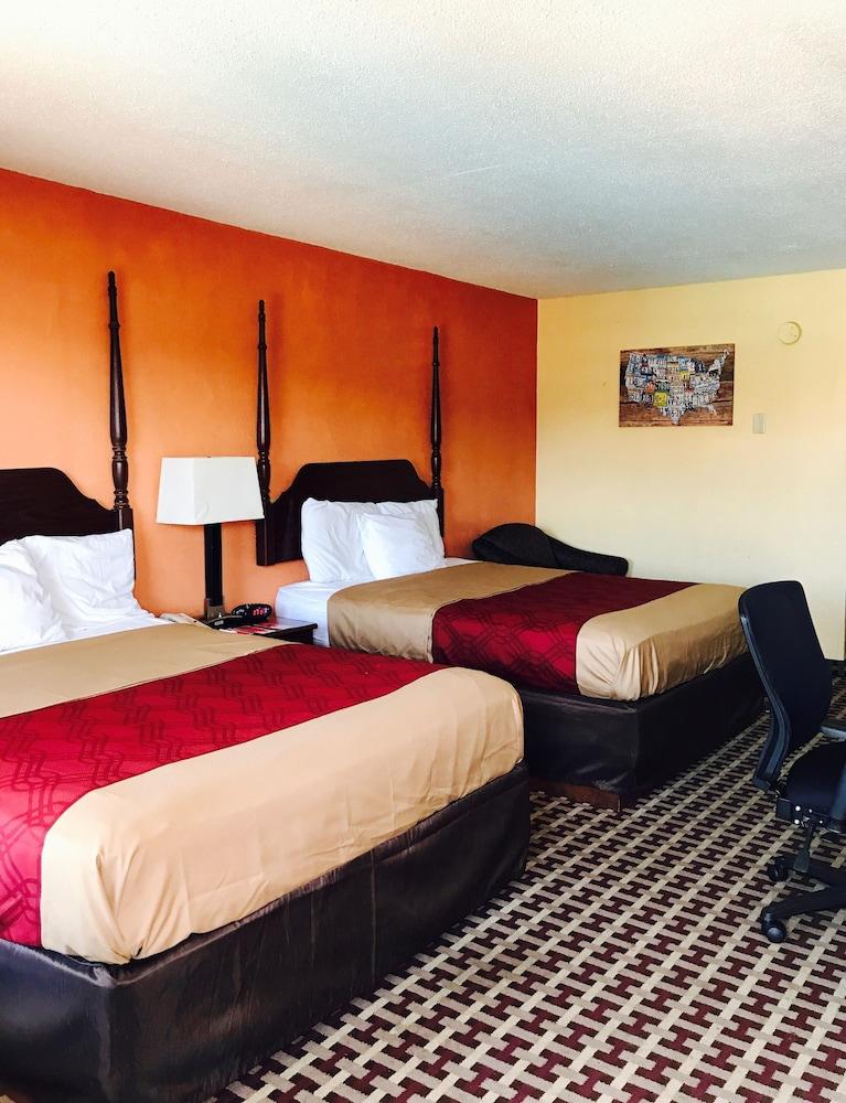 Milan Inn & Suites photo 4