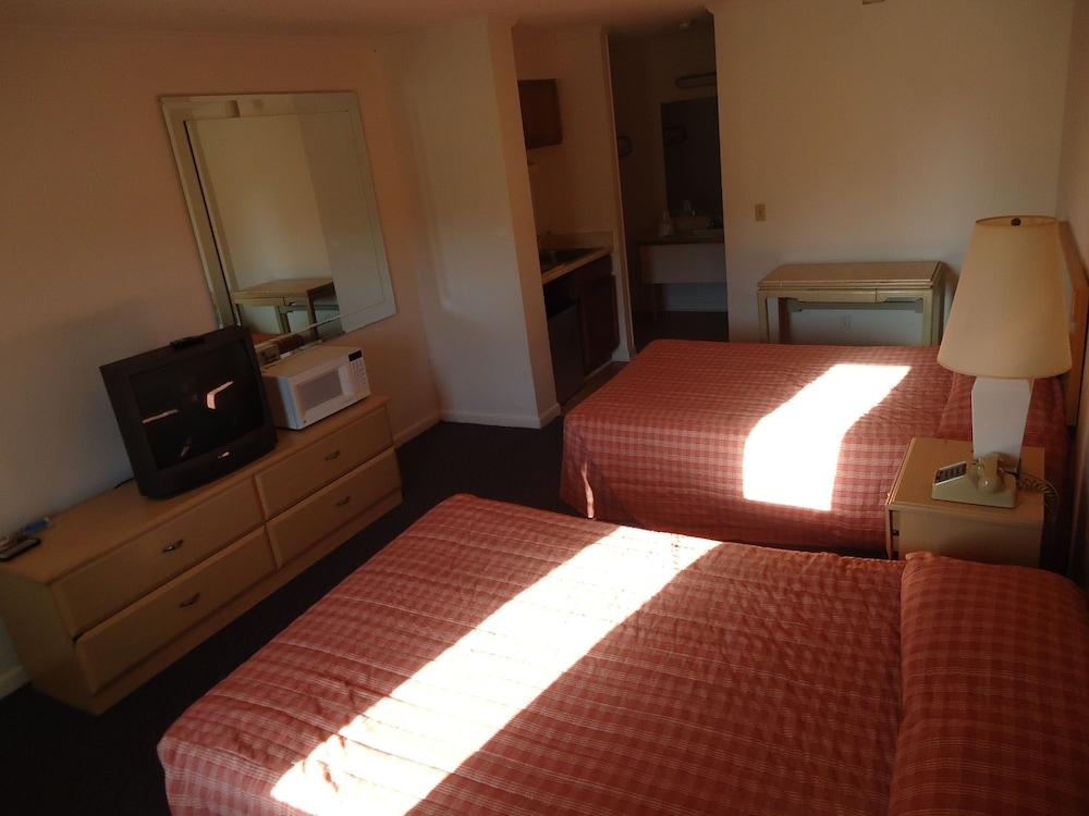 American Inn Motel photo 10