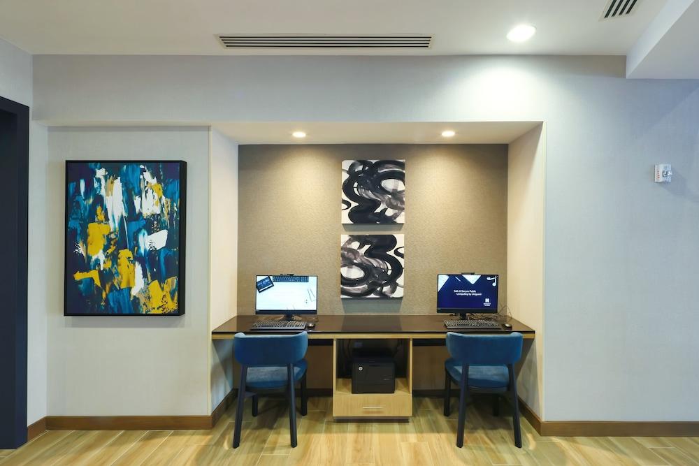 Hyatt Place Gilbert photo 59