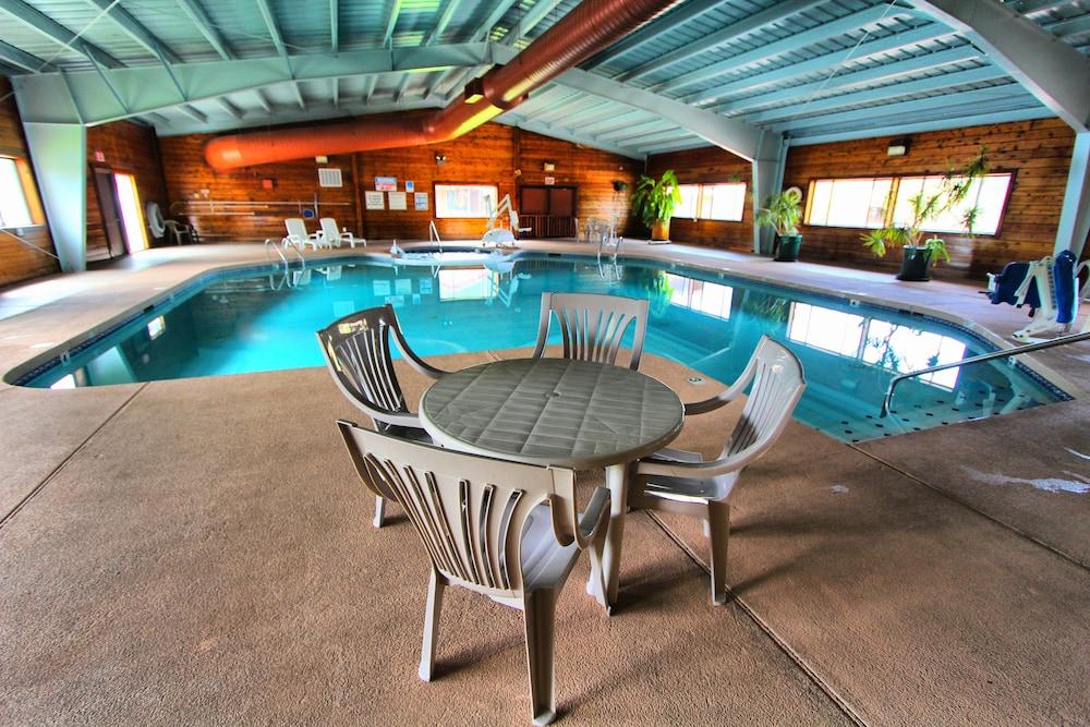 Roundhouse Resort photo 44