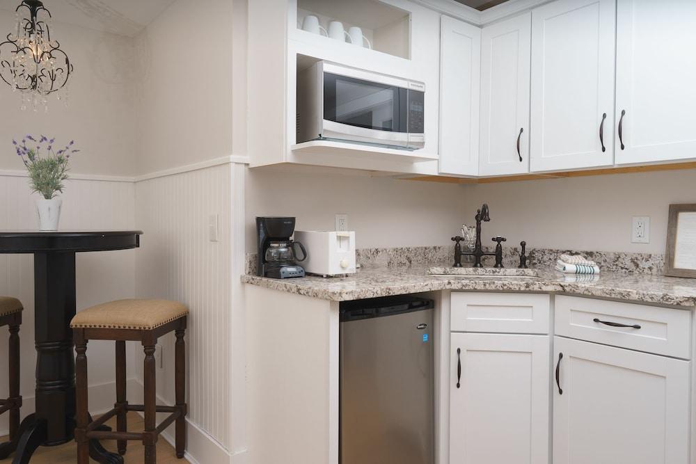 Marginal Way House Hotel photo 31