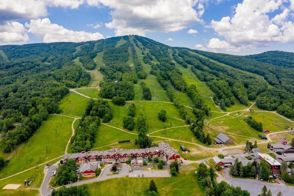 The Lodge at Mount Snow photo 27