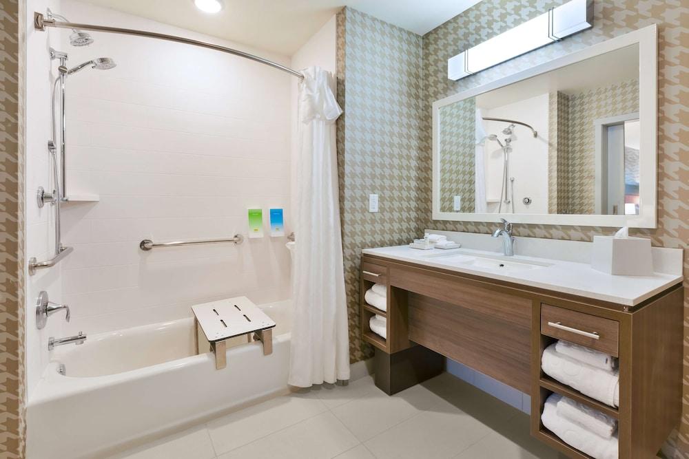 Home2 Suites by Hilton Grand Blanc Flint photo 19