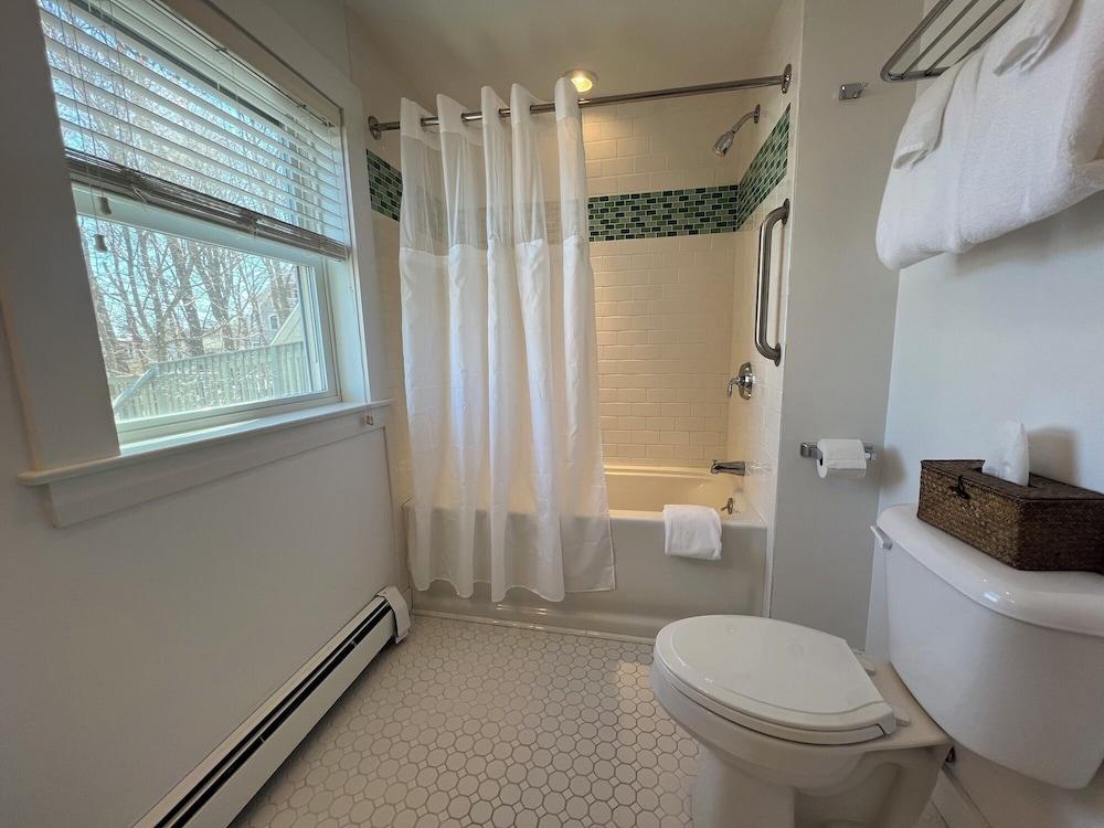 Inn on Shore Road photo 74