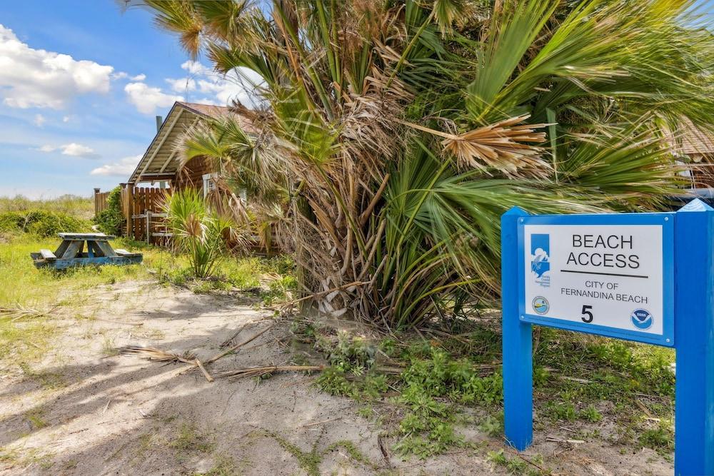 Beach 5 Villas - Immaculate 300 steps from the Ocean photo 37