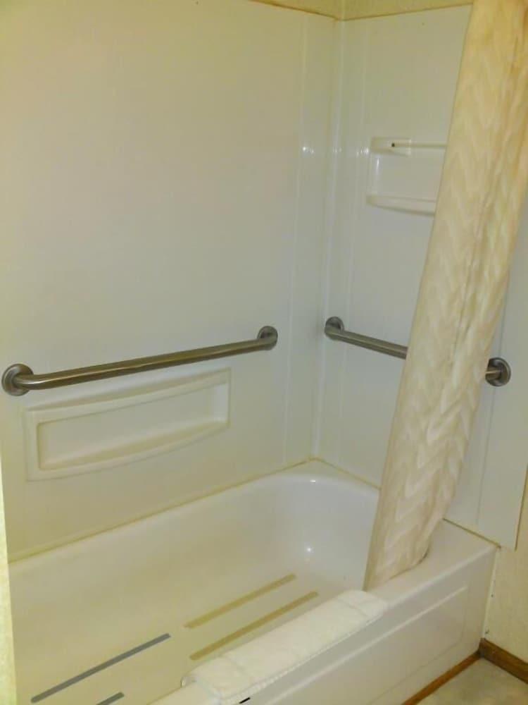 Home Motel Abbotsford photo 18