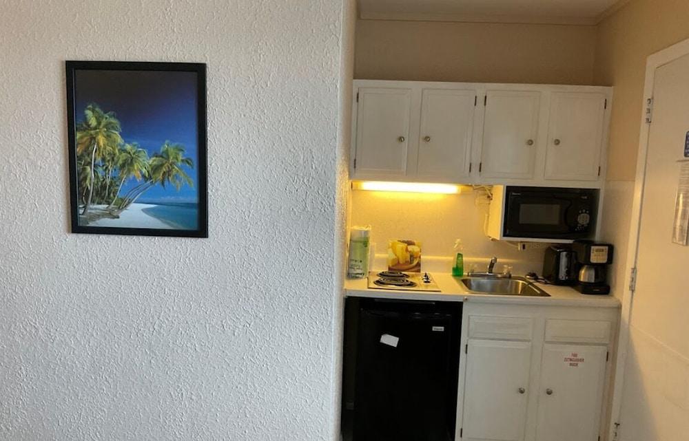 RusMar Motel photo 11