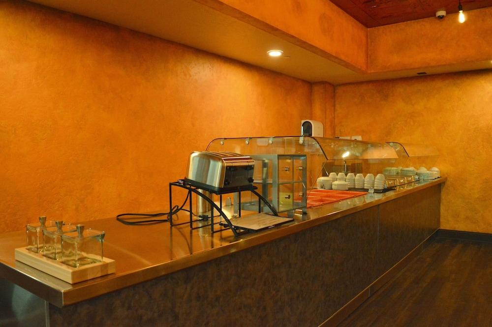 Red Lion Hotel Orlando Lake Buena Vista South photo 68