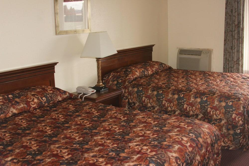 Auburn Motel photo 19