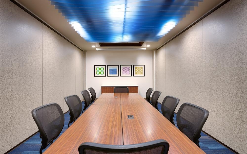 Holiday Inn Express & Suites Orem-North Provo by IHG photo 43