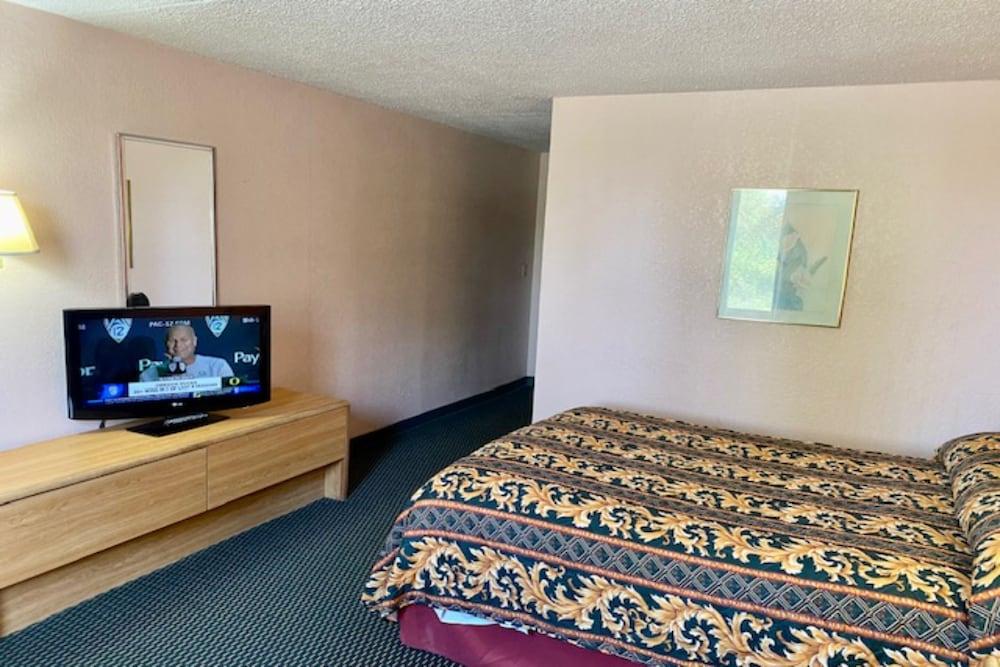 Red Carpet Inn & Suites Lima photo 11