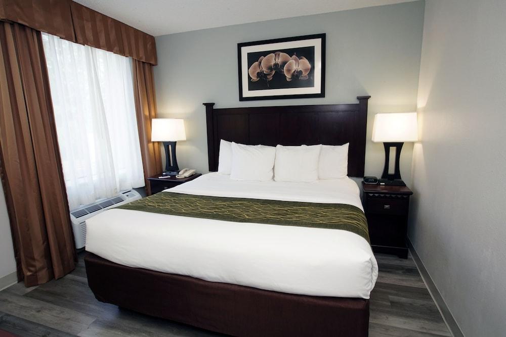 Best Western Paramus Hotel & Suites photo 12