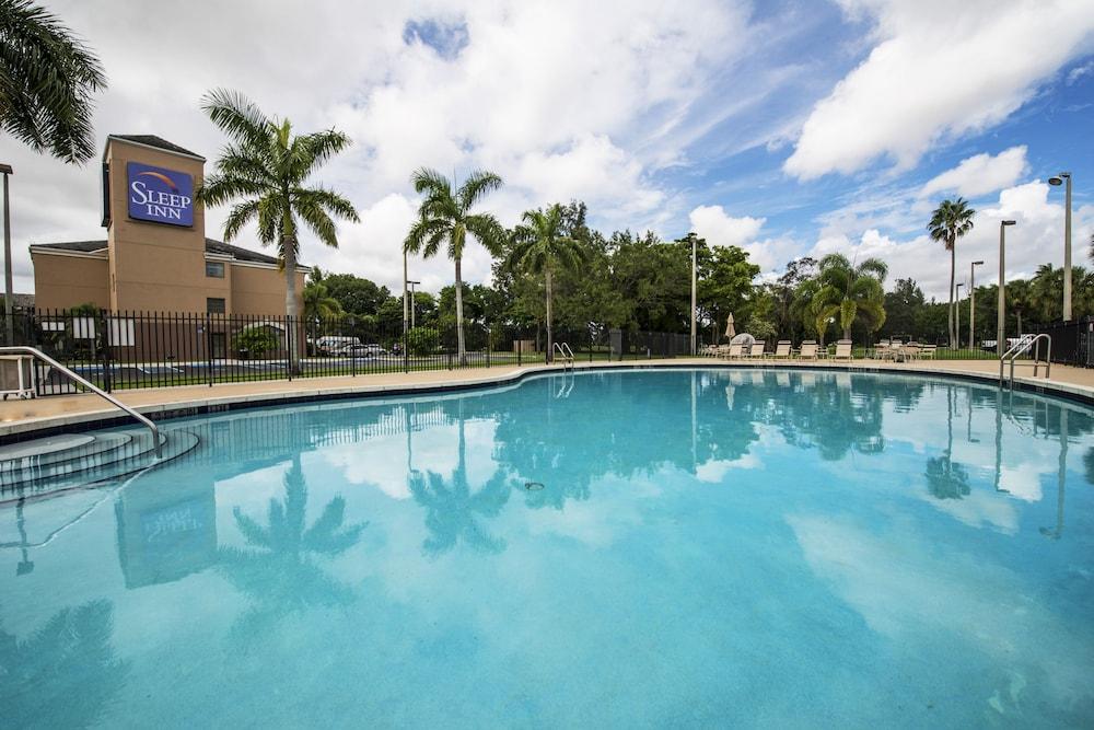 Sleep Inn Miami International Airport photo 16