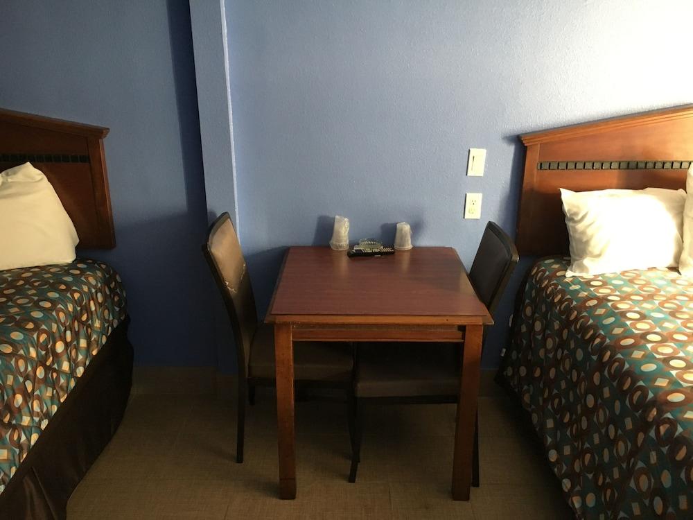 Ruby Motel photo 7