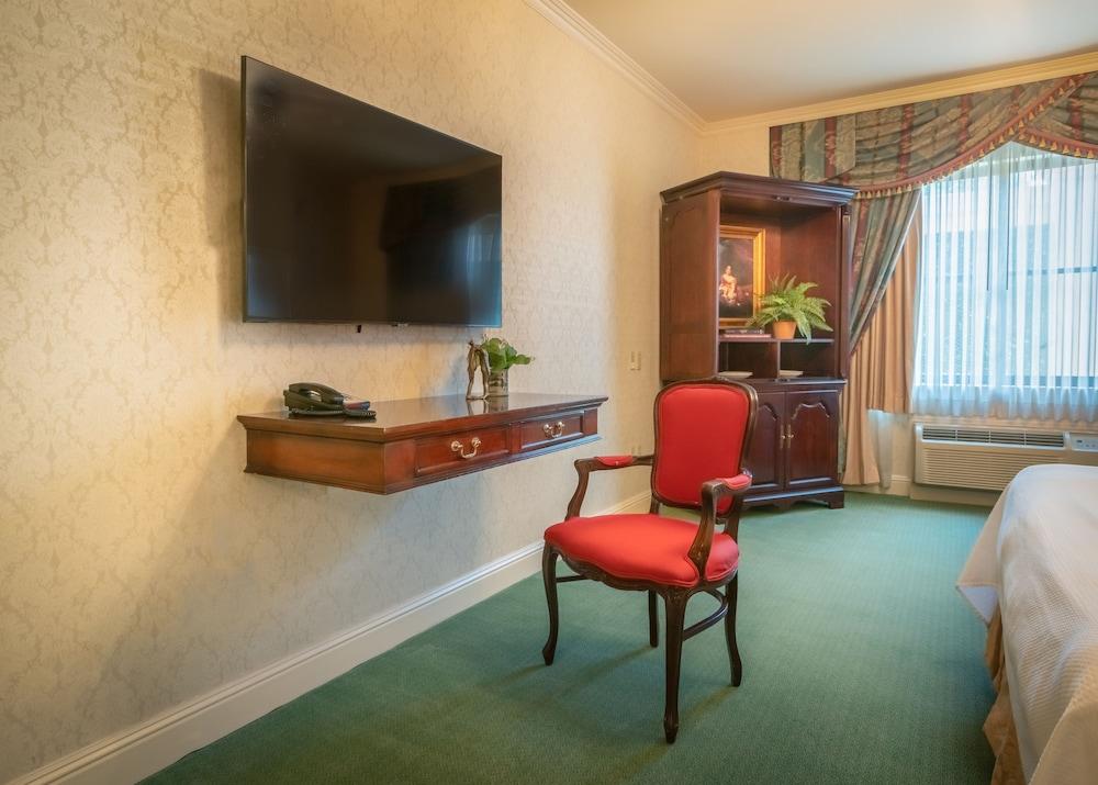 Bristol Hotel, Boutique Collection photo 9