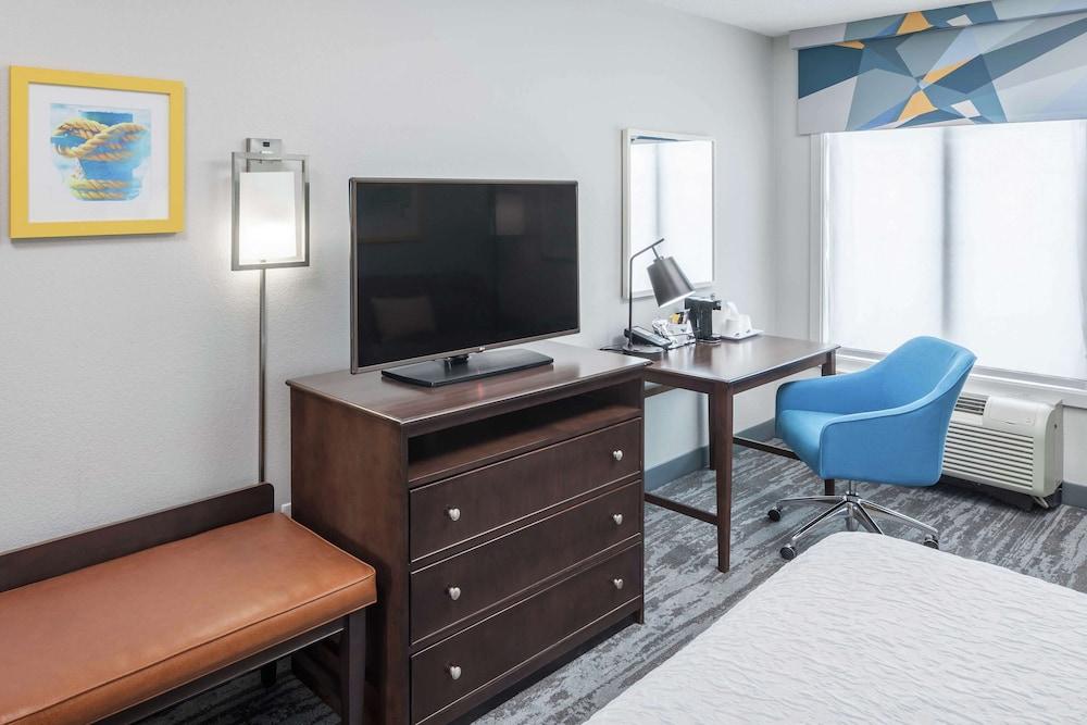 Hampton Inn & Suites by Hilton Miami-Doral/Dolphin Mall photo 17