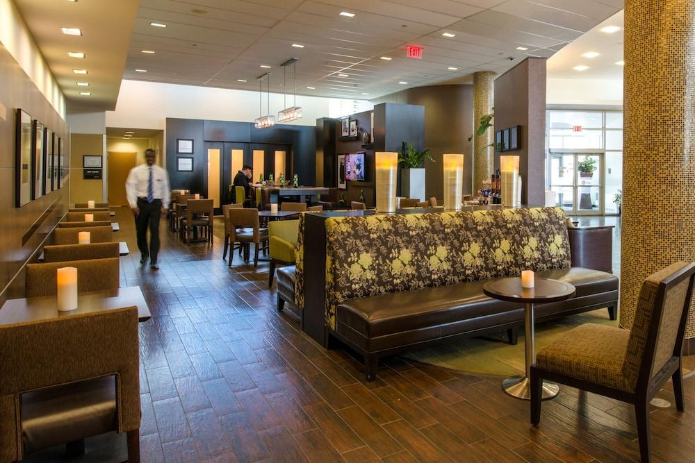 Hampton Inn & Suites Boston Crosstown Center photo 50