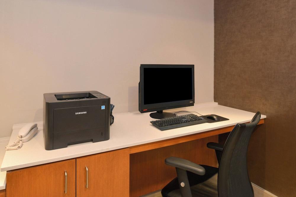 SpringHill Suites by Marriott Durham Chapel Hill photo 21