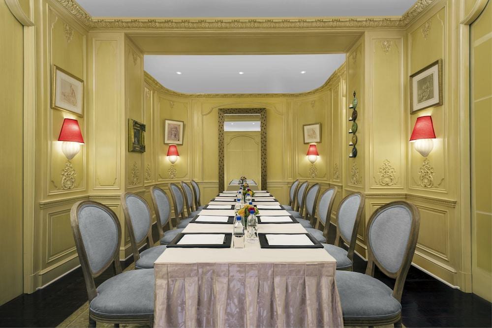 Hotel Plaza Athenee photo 58