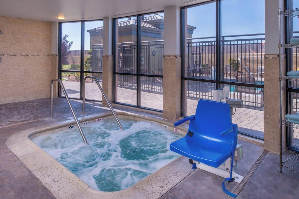 Courtyard Marriott Victorville photo 38