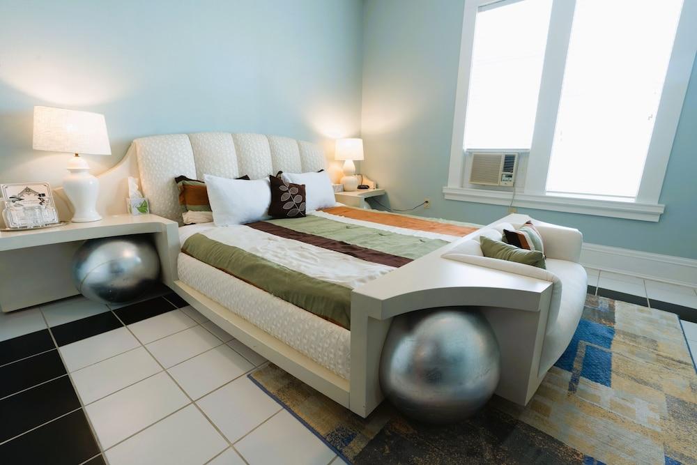 Oak Tree Hotel photo 36