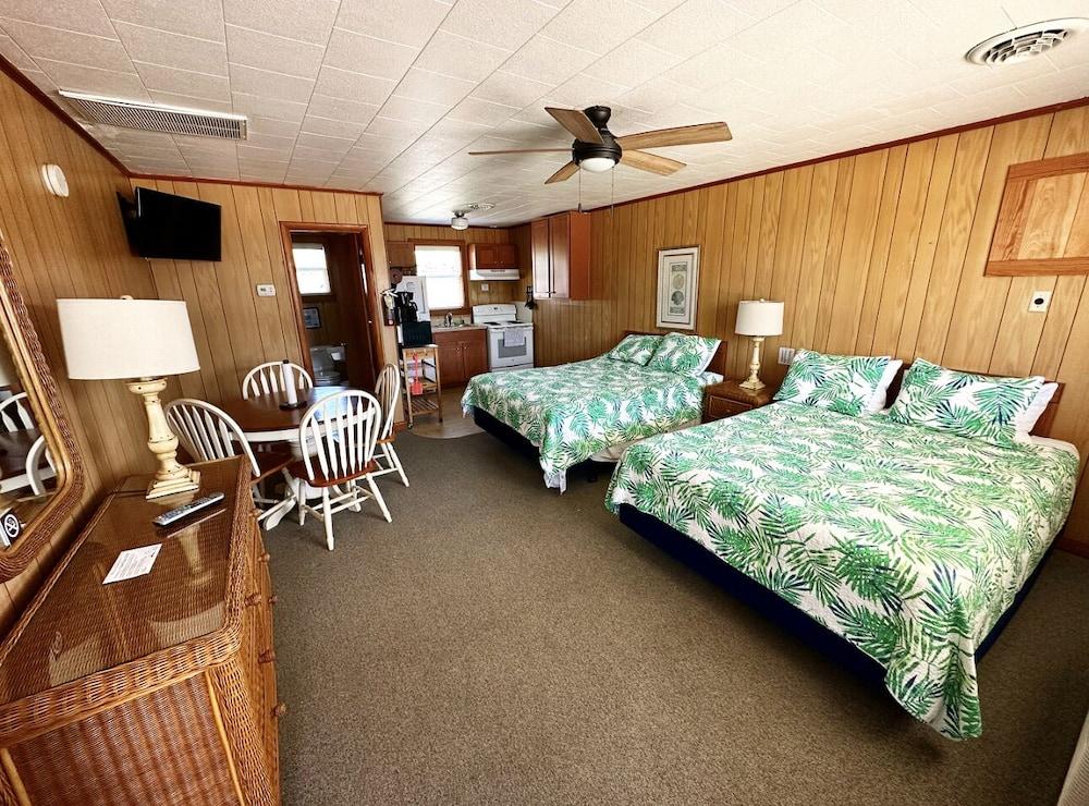 SandSpur Ocean Cottages photo 64